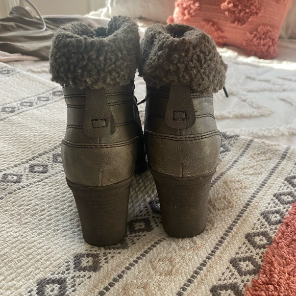 Winter Booties - Picture 11 of 12